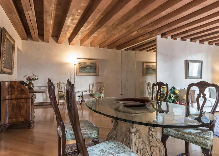 Fenice Double Canal View By Lionhost * Венеция