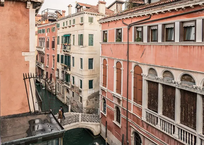 Апартаменты Fenice Double Canal View By Lionhost *