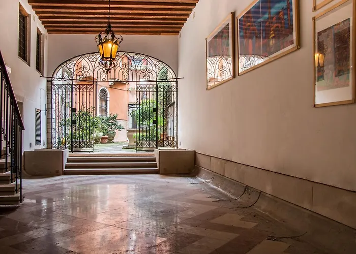 Fenice Double Canal View By Lionhost * Венеция