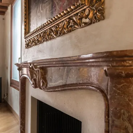 Fenice Double Canal View By Lionhost *