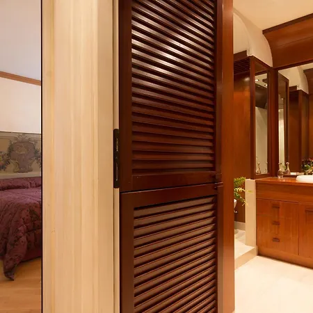 Апартаменты La Fenice Double Canal View
