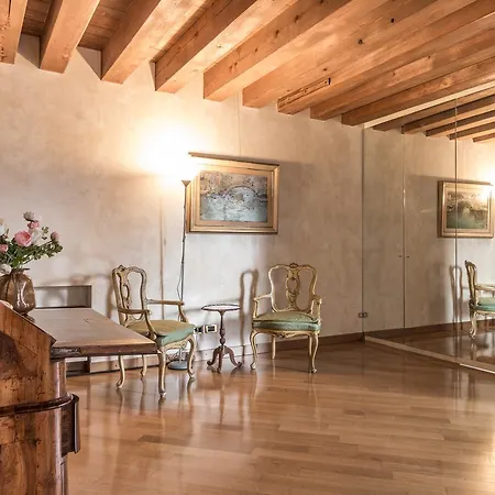 Апартаменты La Fenice Double Canal View